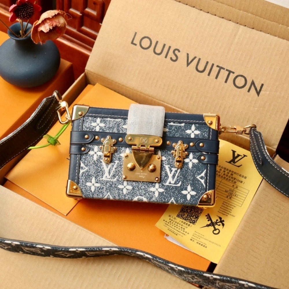 <AUTHENTIC>Louis Vuitton bag - image 1